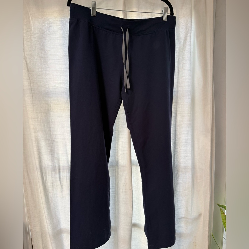 Figs Men's Navy Blue Scrub Pants with Drawstring